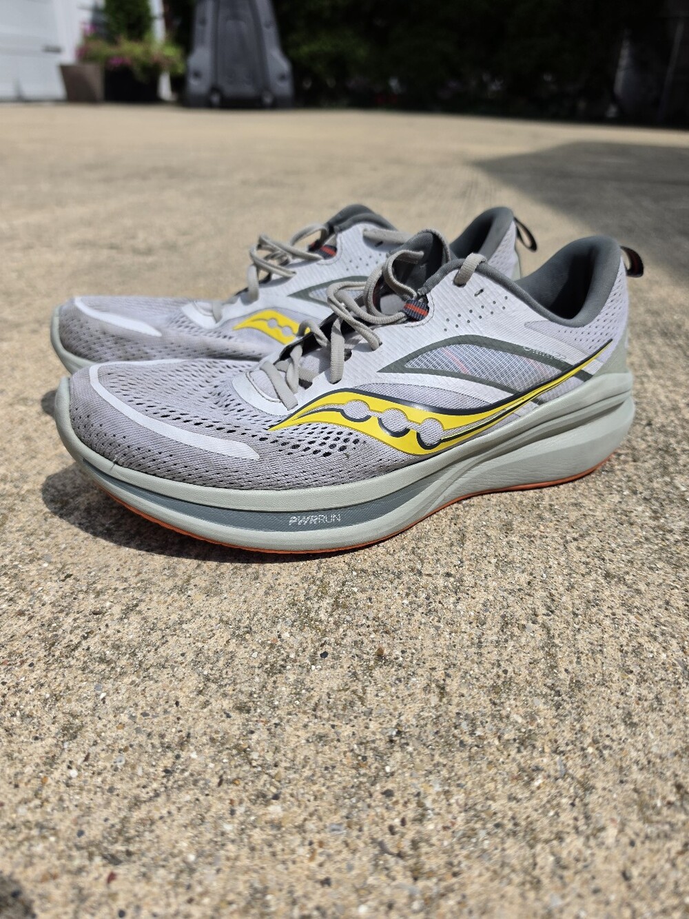 Saucony Men’s Running Shoes Size 11.5 Wide Gray Yellow PWRRUN